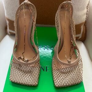 Authentic Bottega Veneta Womens Stretch Mesh Pump Heels Shoes Size 39.5/ US 9